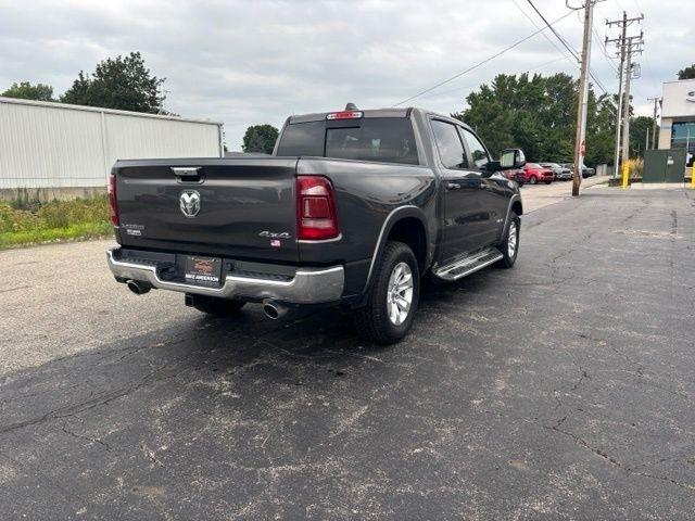 RAM 1500 Laramie 4x4 Crew Cab 5'7" Box 2022