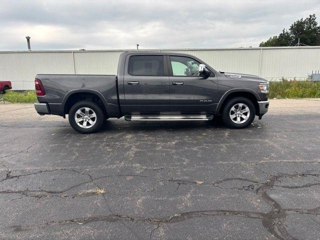 RAM 1500 Laramie 4x4 Crew Cab 5'7" Box 2022