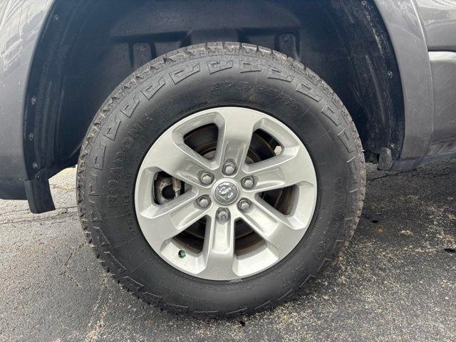 RAM 1500 Laramie 4x4 Crew Cab 5'7" Box 2022