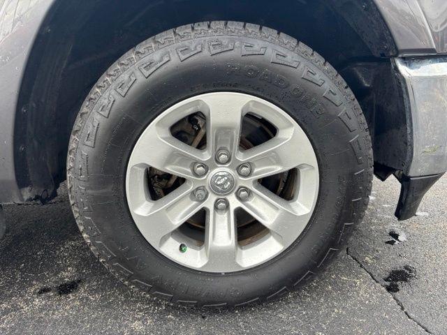 RAM 1500 Laramie 4x4 Crew Cab 5'7" Box 2022