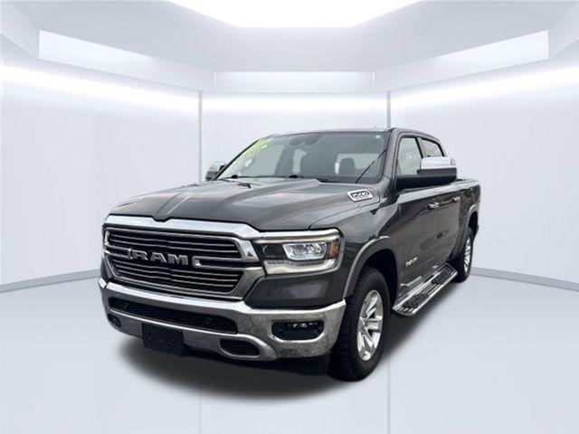 RAM 1500 Laramie 4x4 Crew Cab 5'7" Box 2022