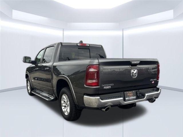 RAM 1500 Laramie 4x4 Crew Cab 5'7" Box 2022