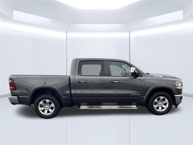 RAM 1500 Laramie 4x4 Crew Cab 5'7" Box 2022