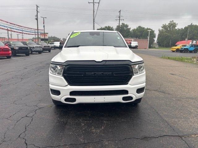 RAM 1500 Laramie 4x2 Crew Cab 5'7" Box 2024