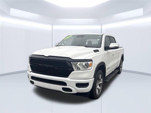 RAM 1500 Laramie 4x2 Crew Cab 5'7" Box 2024