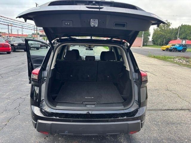 Nissan Rogue AWD SV 2025
