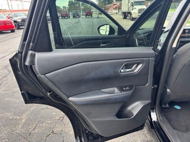 Nissan Rogue AWD SV 2025