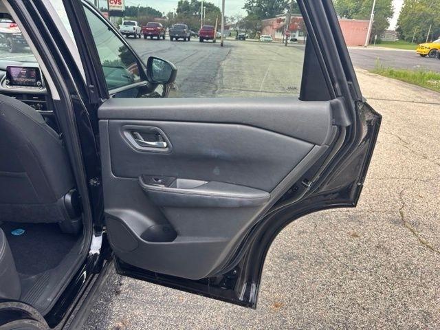 Nissan Rogue AWD SV 2025
