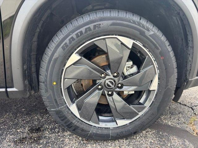 Nissan Rogue AWD SV 2025