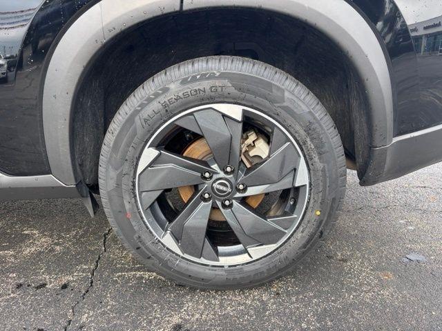 Nissan Rogue AWD SV 2025