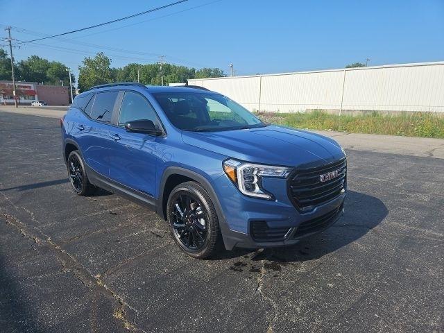 2024 GMC Terrain FWD 4dr SLE