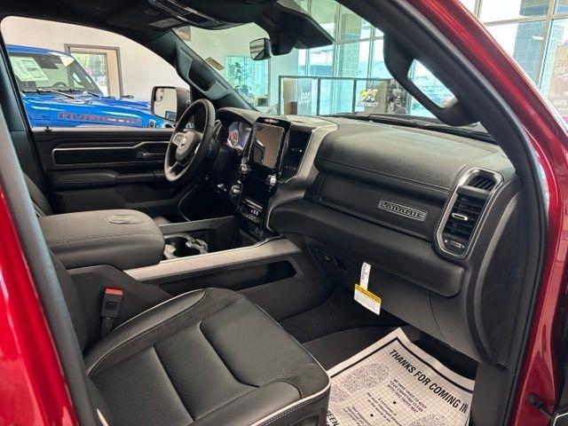 RAM 1500 Laramie 4x4 Crew Cab 5'7" Box 2027