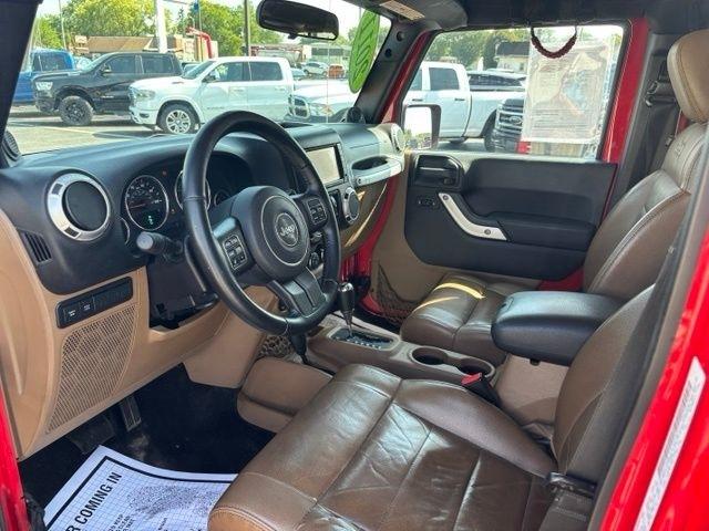 Jeep Wrangler Unlimited 4WD 4dr Rubicon 2011