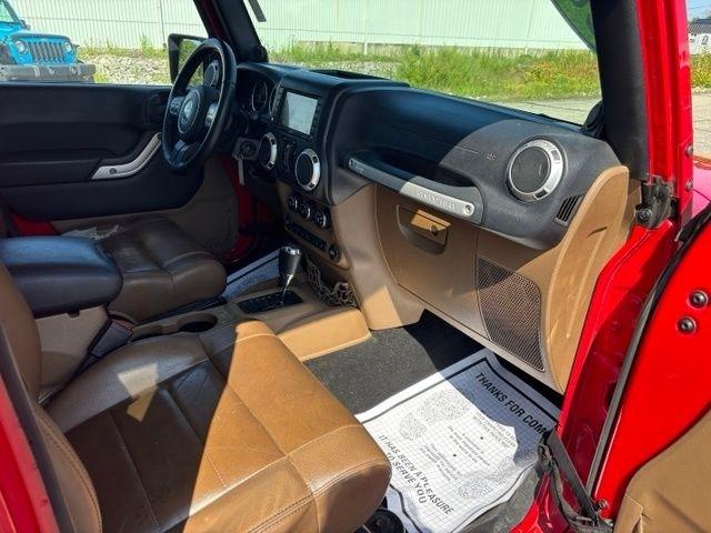 Jeep Wrangler Unlimited 4WD 4dr Rubicon 2011