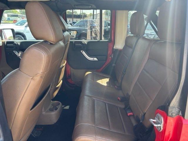 Jeep Wrangler Unlimited 4WD 4dr Rubicon 2011