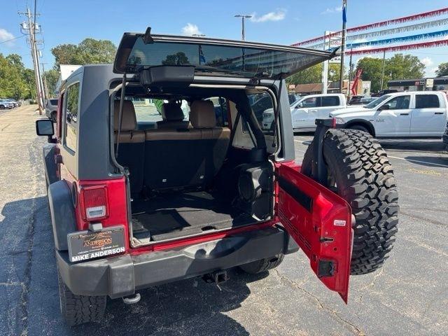 Jeep Wrangler Unlimited 4WD 4dr Rubicon 2011