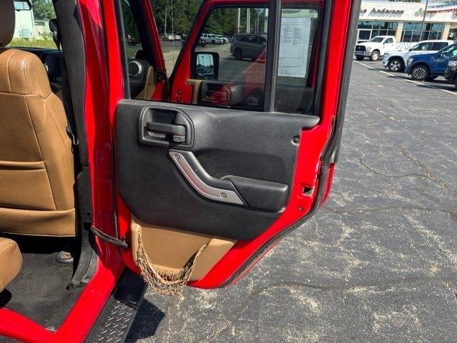 Jeep Wrangler Unlimited 4WD 4dr Rubicon 2011