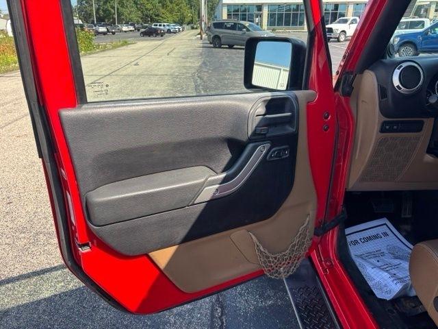 Jeep Wrangler Unlimited 4WD 4dr Rubicon 2011