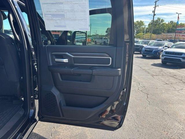 RAM 2500 Big Horn 4x4 Crew Cab 6'4" Box 2026