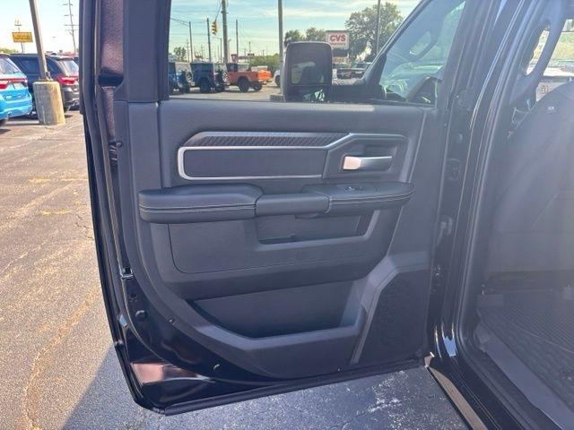 RAM 2500 Big Horn 4x4 Crew Cab 6'4" Box 2026