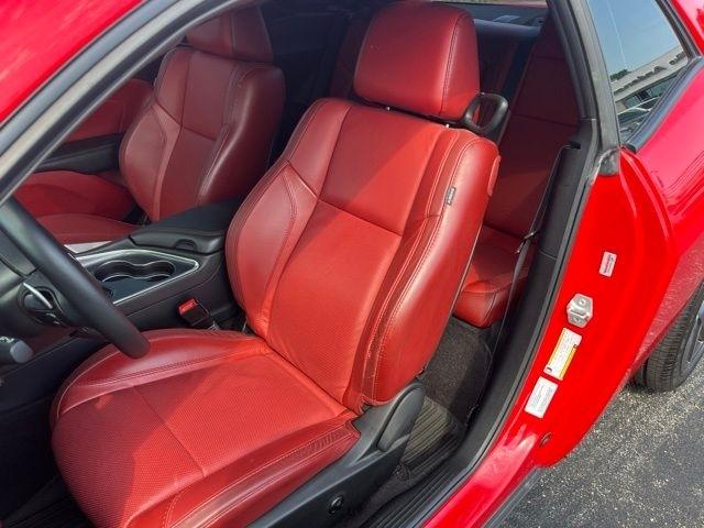 Dodge Challenger 2dr Cpe R/T Plus 2016