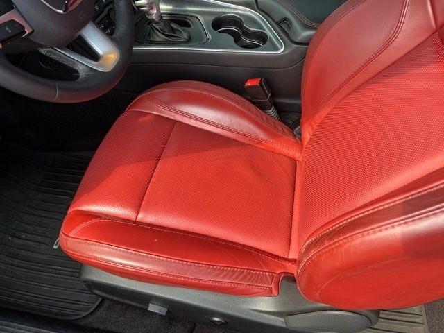 Dodge Challenger 2dr Cpe R/T Plus 2016