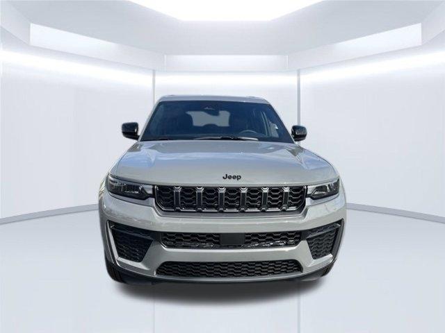 Jeep Grand Cherokee Laredo Altitude 4x4 *Ltd Avail* 2027