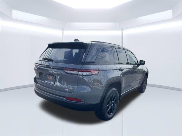Jeep Grand Cherokee Laredo Altitude 4x4 *Ltd Avail* 2027
