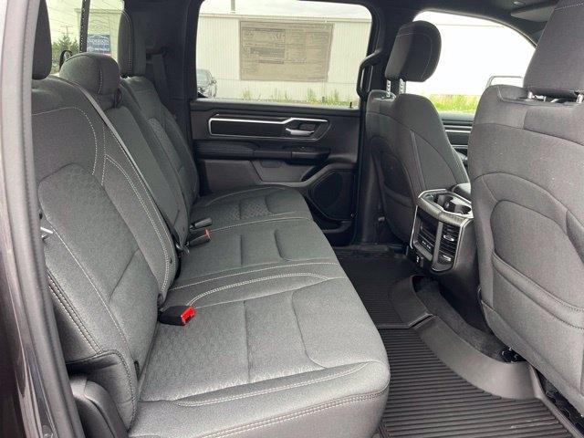 RAM 1500 Big Horn 4x4 Crew Cab 5'7" Box 2027