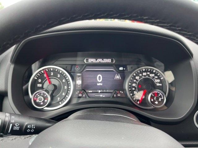 RAM 1500 Big Horn 4x4 Crew Cab 5'7" Box 2027