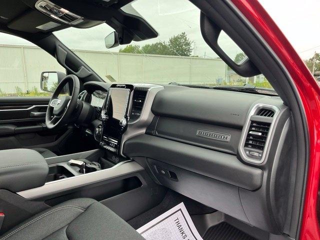RAM 1500 Big Horn 4x4 Crew Cab 5'7" Box 2027