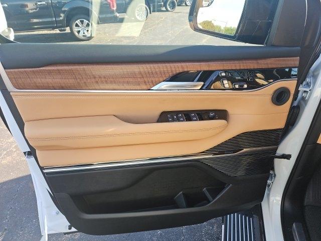 Jeep Grand Wagoneer L Summit Reserve 4x4 2027