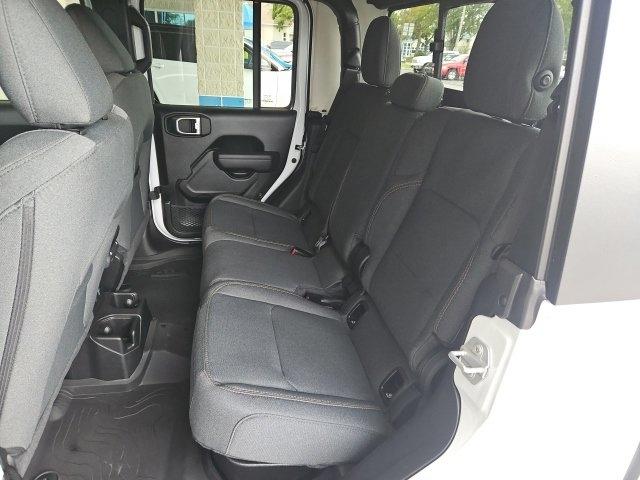 Jeep Gladiator Willys 4x4 2027