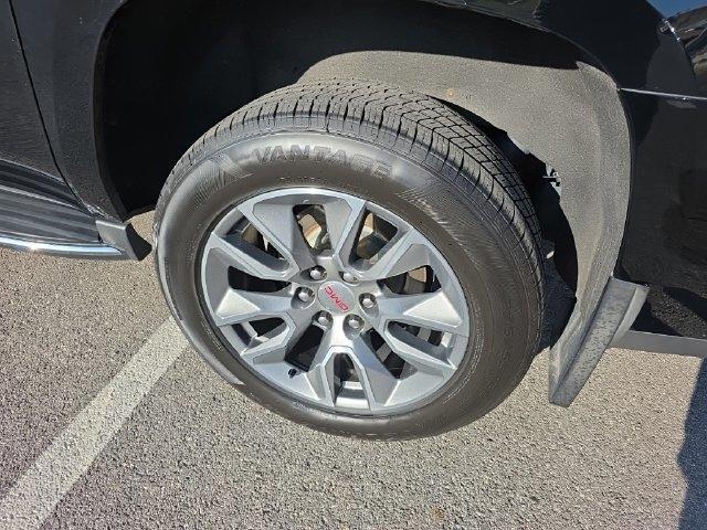 GMC Yukon XL 4WD 4dr SLE 2020