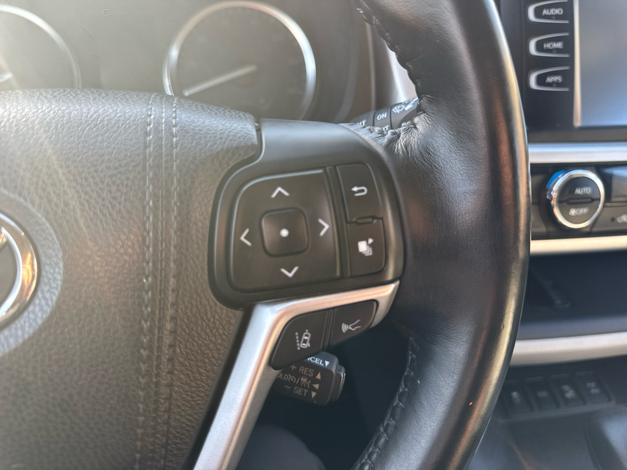 Toyota Highlander  2017 Toyota Highlander  2017