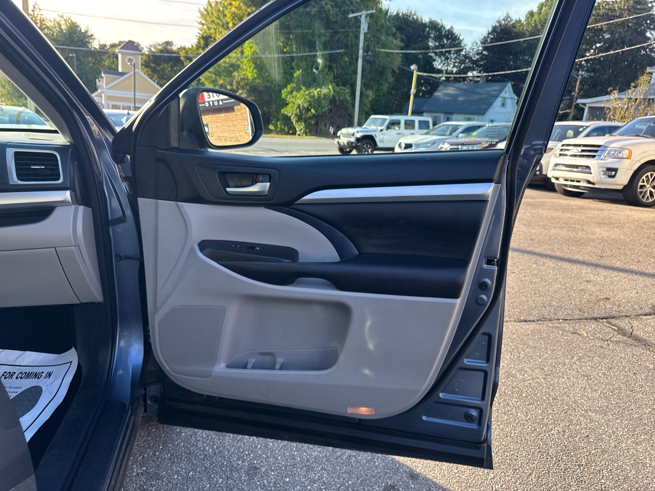 Toyota Highlander  2017 Toyota Highlander  2017