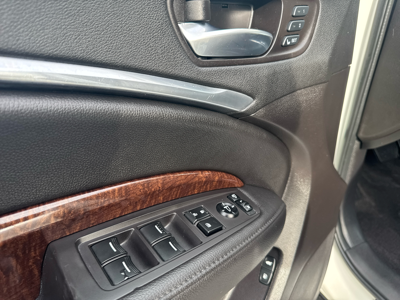 2017 Acura MDX SH-AWD Technology photo 10