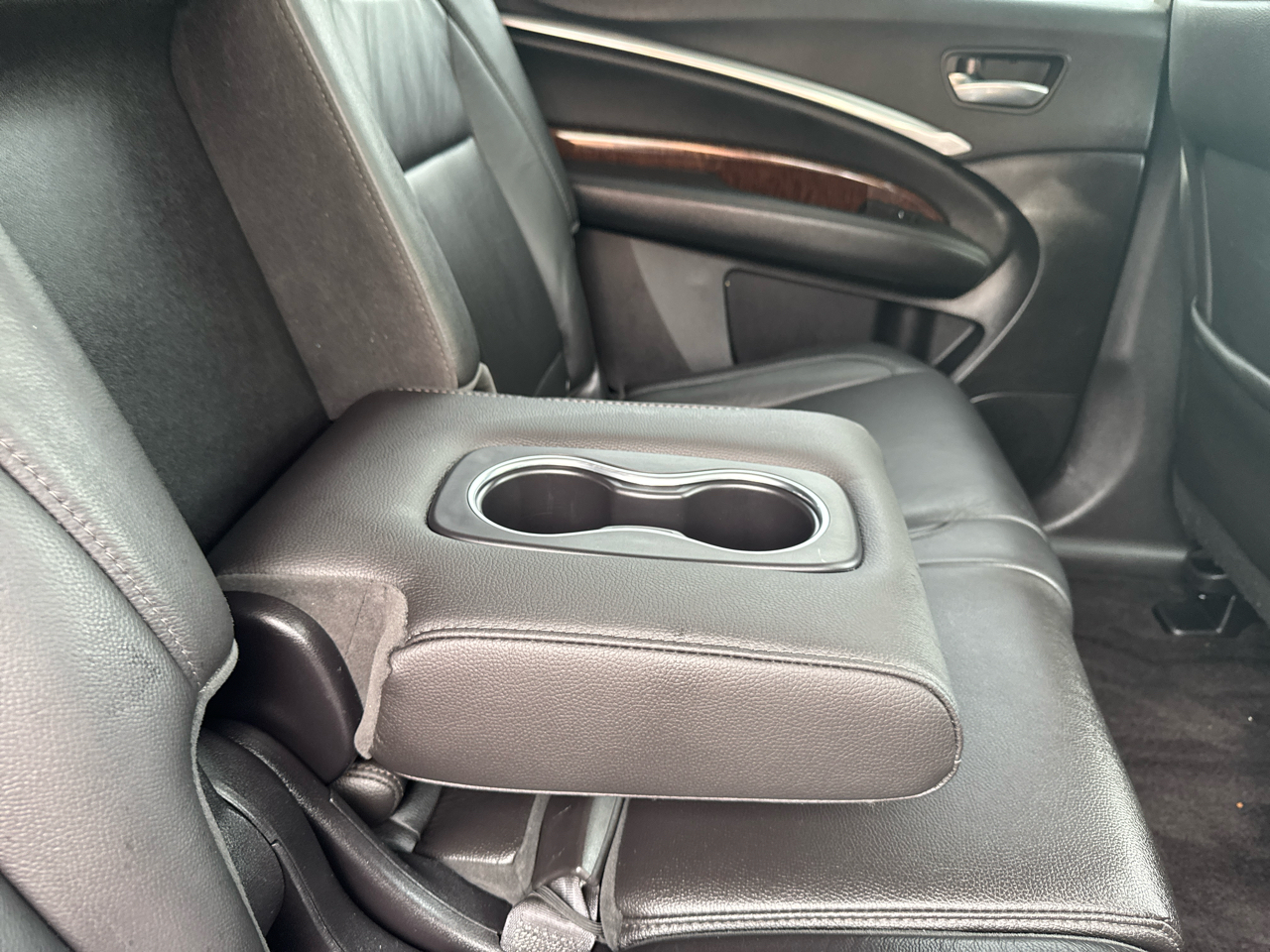 2017 Acura MDX SH-AWD Technology photo 37