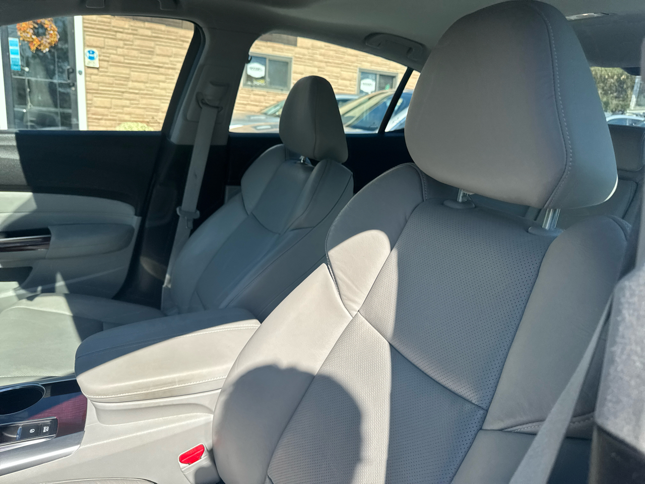2015 Acura TLX Technology photo 10
