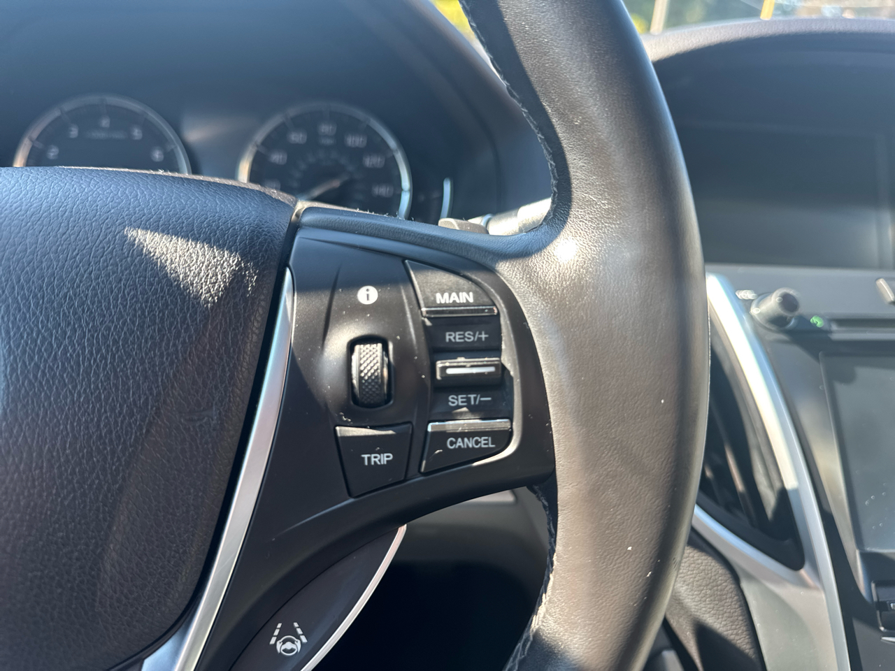2015 Acura TLX Technology photo 14