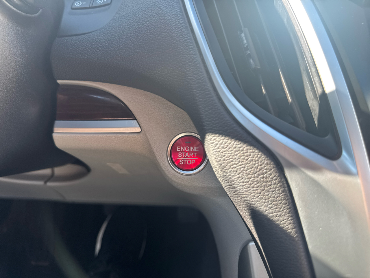 2015 Acura TLX Technology photo 15