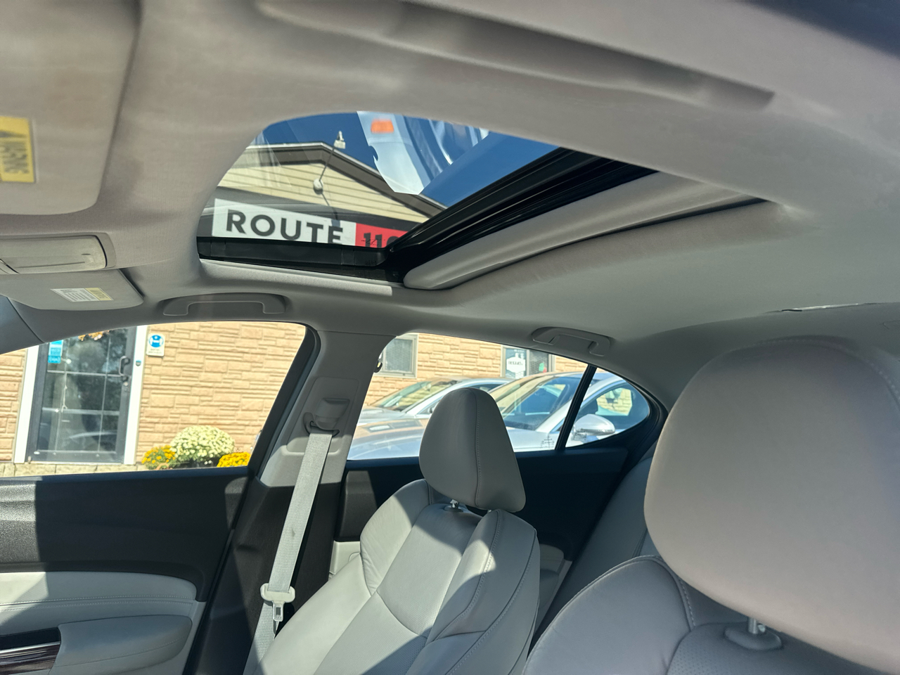 2015 Acura TLX Technology photo 26