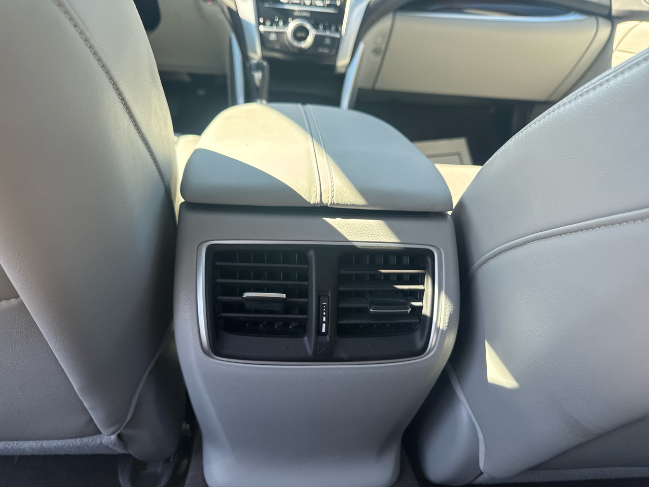 2015 Acura TLX Technology photo 30