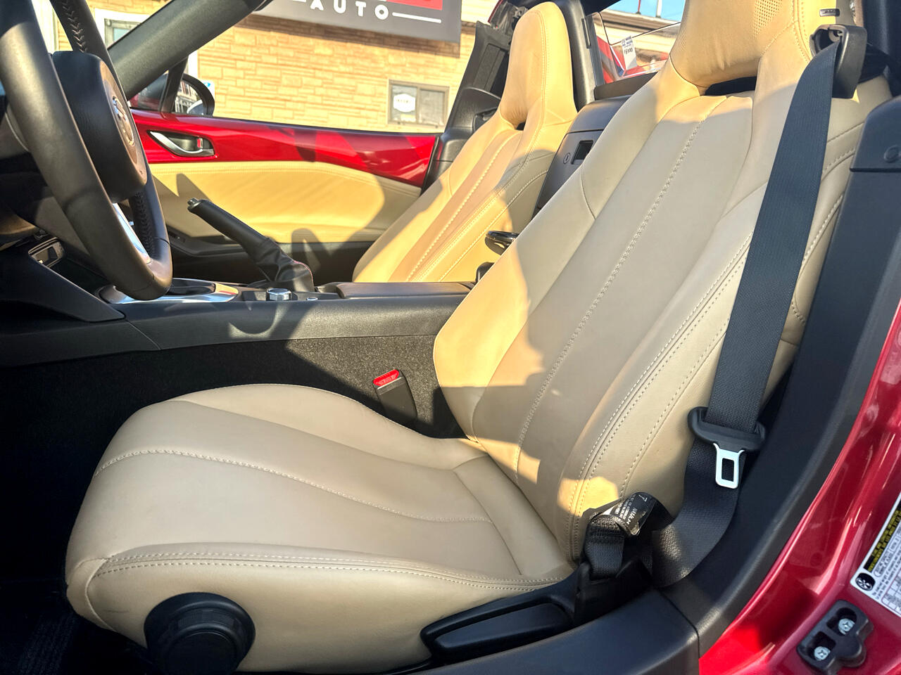 Mazda MX-5 Miata RF  2017