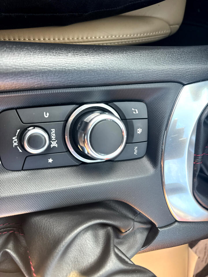 Mazda MX-5 Miata RF  2017