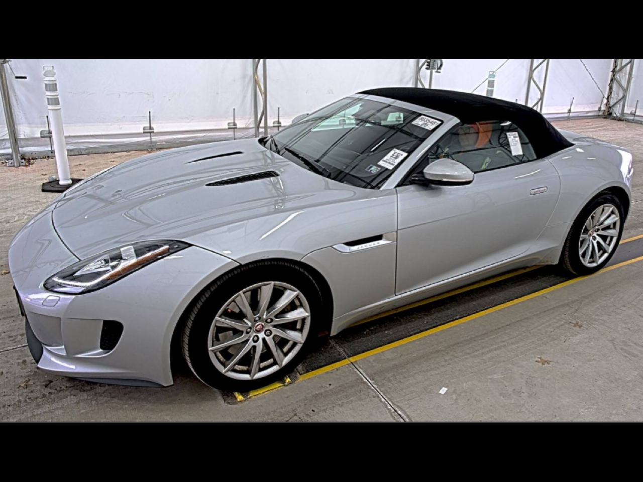 2016 Jaguar F-Type Base's photo