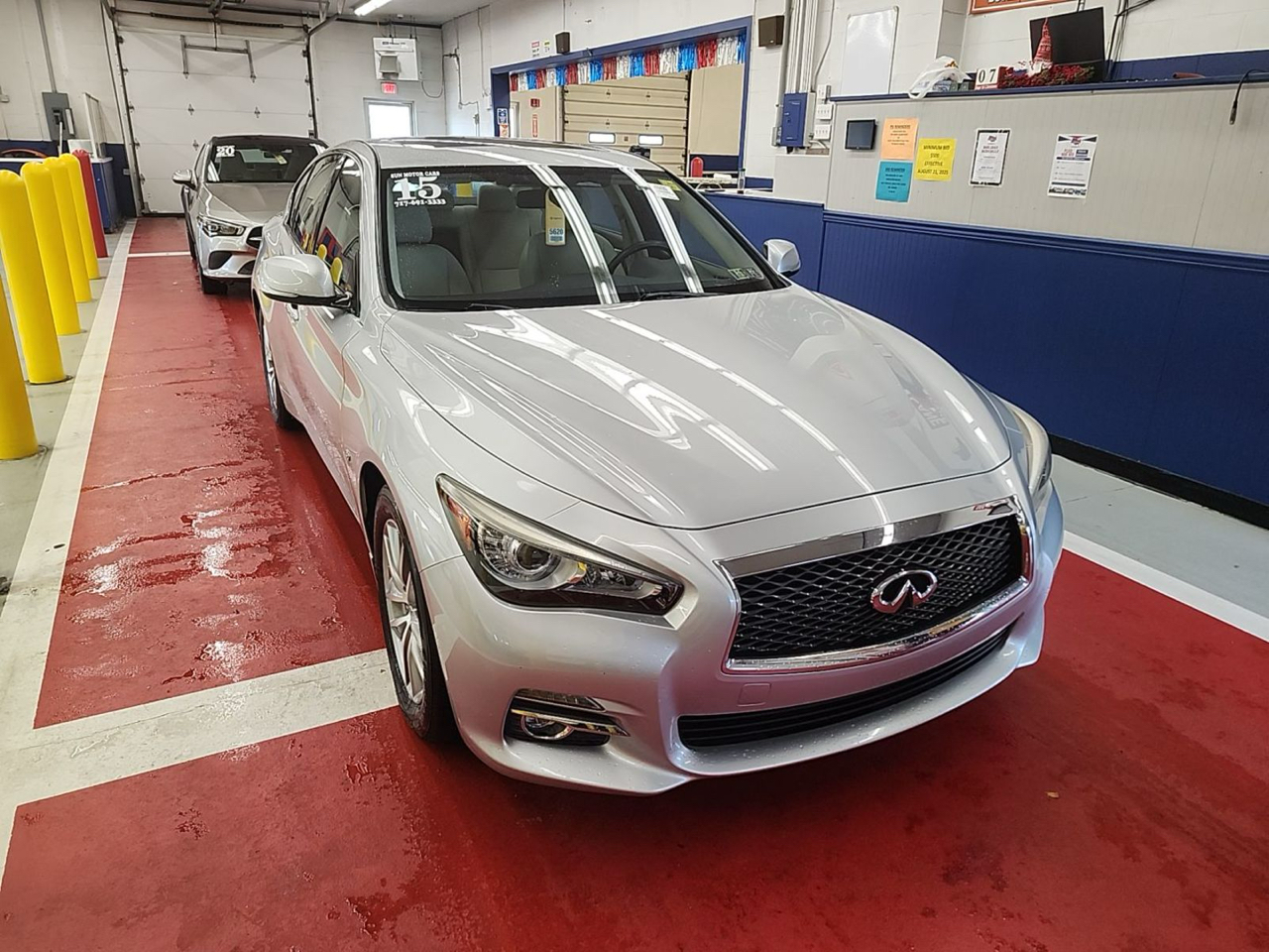 Infiniti Q50  2015