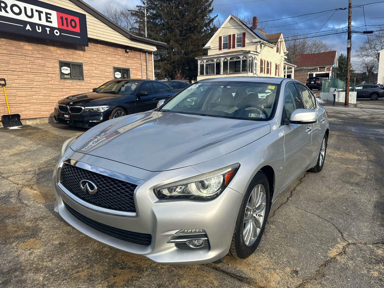 Infiniti Q50  2015