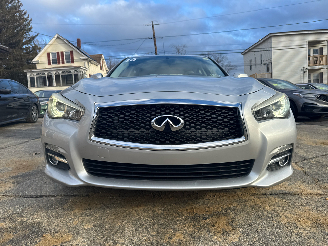 Infiniti Q50  2015