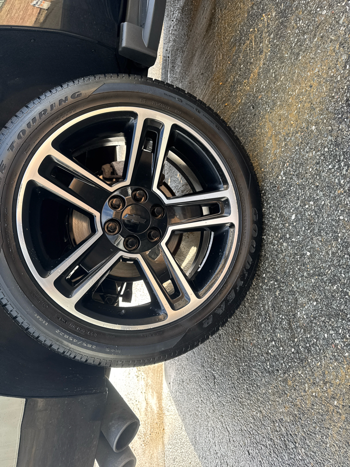 Chevrolet Tahoe  2018